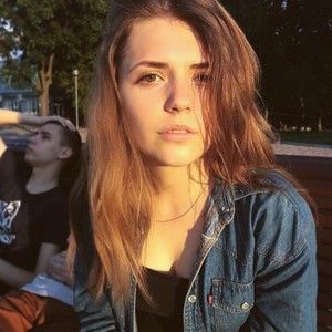 Meet your Posher, Celeste chase